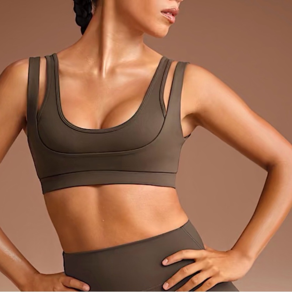 NikeSKIMS Matte Double Strap Scoop Bra
